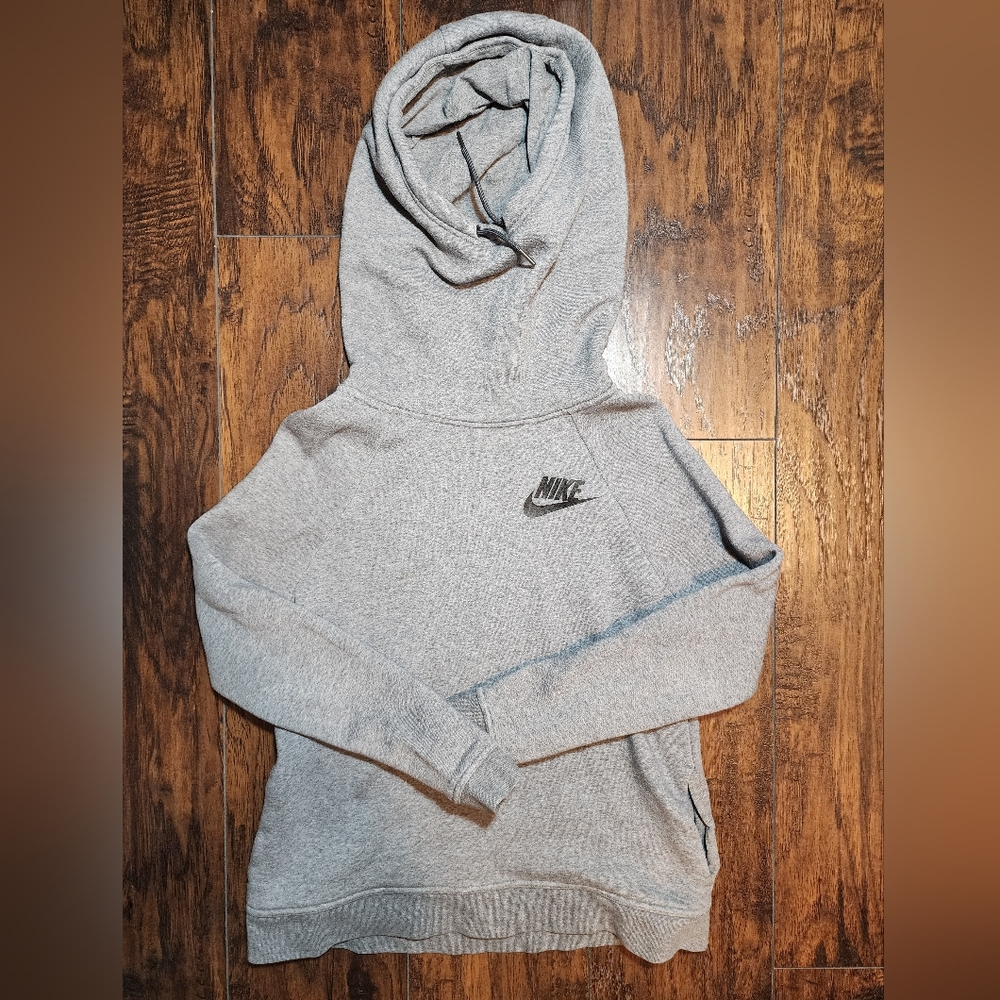 ⛔️SOLD⛔️Nike Heather Gray Pullover Hoodie